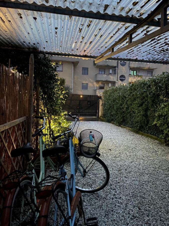 Claudia Nel Cuore Di Forte Dei Marmi Kültér fotó